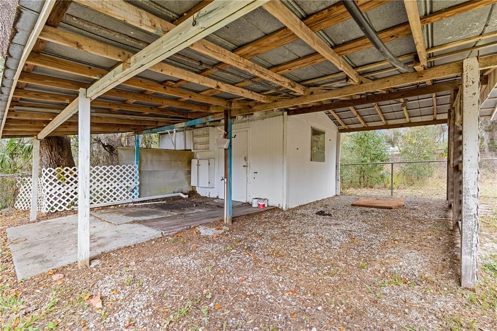 На продажу: $149,000 (2 спален, 2 ванн, 1104 Квадратных фут)