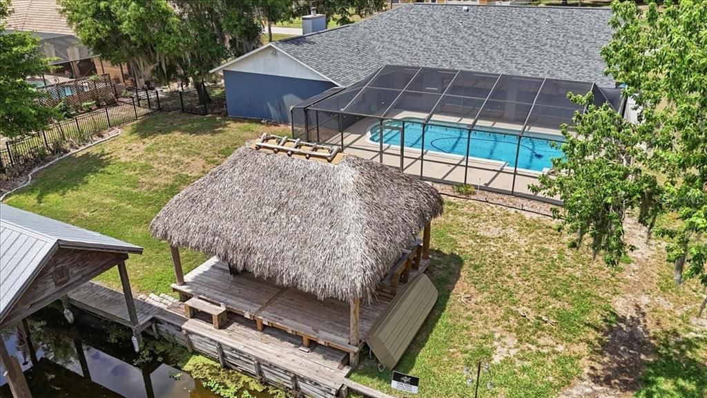 En Venta: $444,000 (4 camas, 2 baños, 2122 Pies cuadrados)