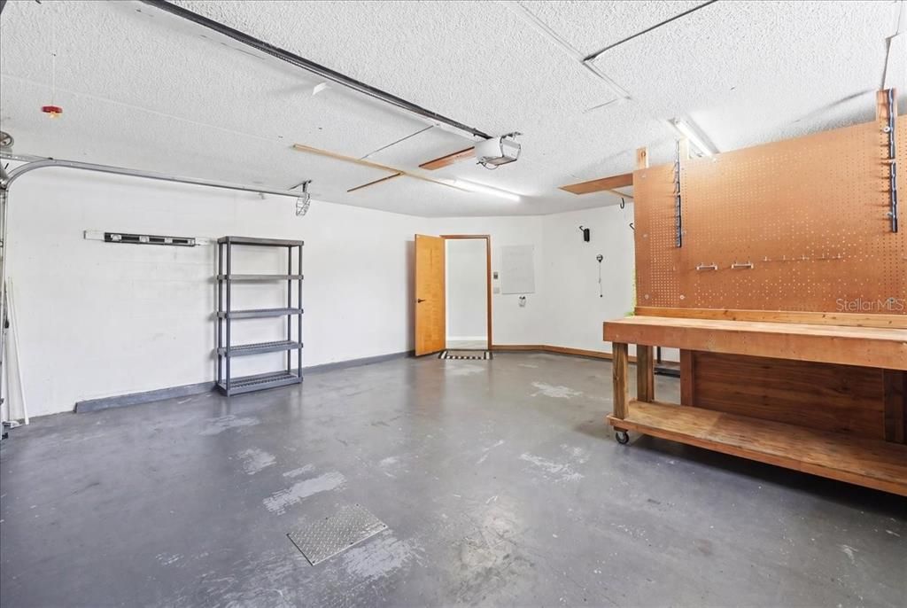 En Venta: $444,000 (4 camas, 2 baños, 2122 Pies cuadrados)
