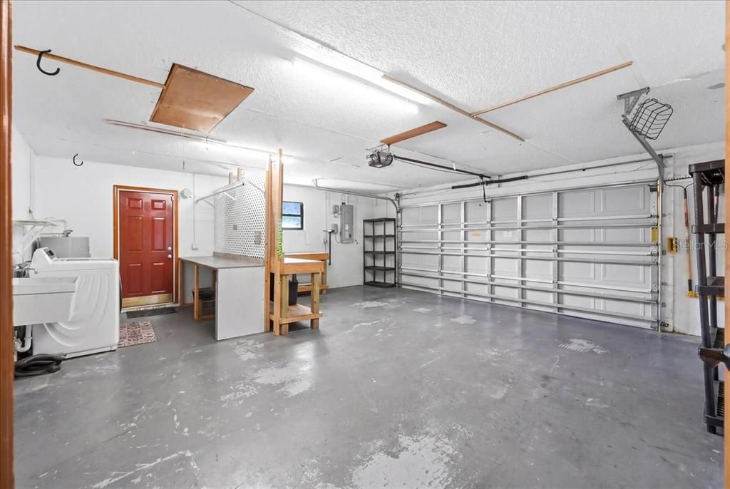En Venta: $444,000 (4 camas, 2 baños, 2122 Pies cuadrados)