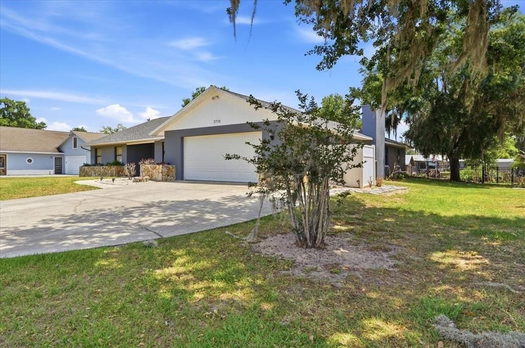 En Venta: $444,000 (4 camas, 2 baños, 2122 Pies cuadrados)
