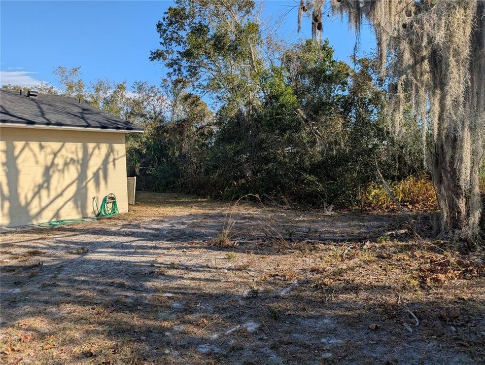 For Sale: $210,000 (3 beds, 1 baths, 1028 Square Feet)