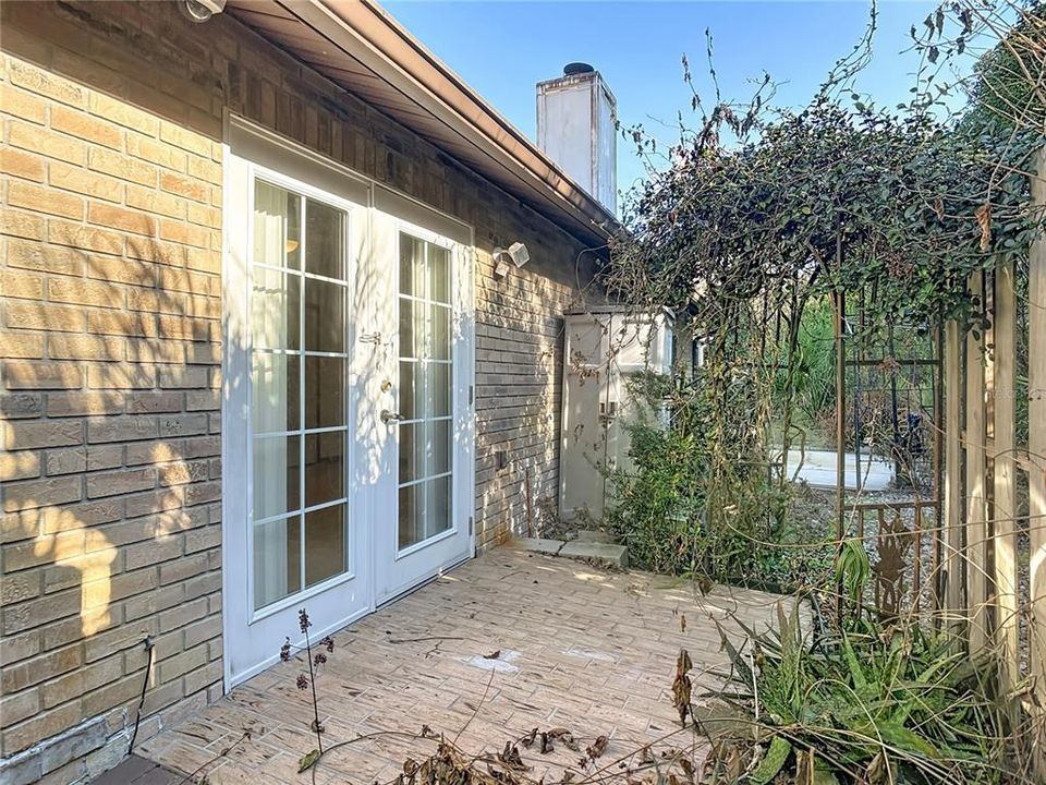 На продажу: $279,900 (3 спален, 2 ванн, 1550 Квадратных фут)