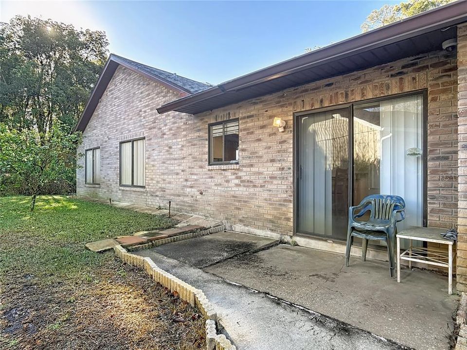 На продажу: $279,900 (3 спален, 2 ванн, 1550 Квадратных фут)