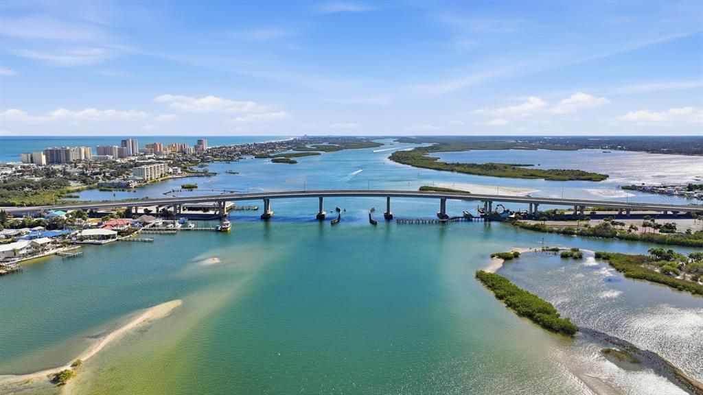 En Venta: $350,000 (0.23 acres)