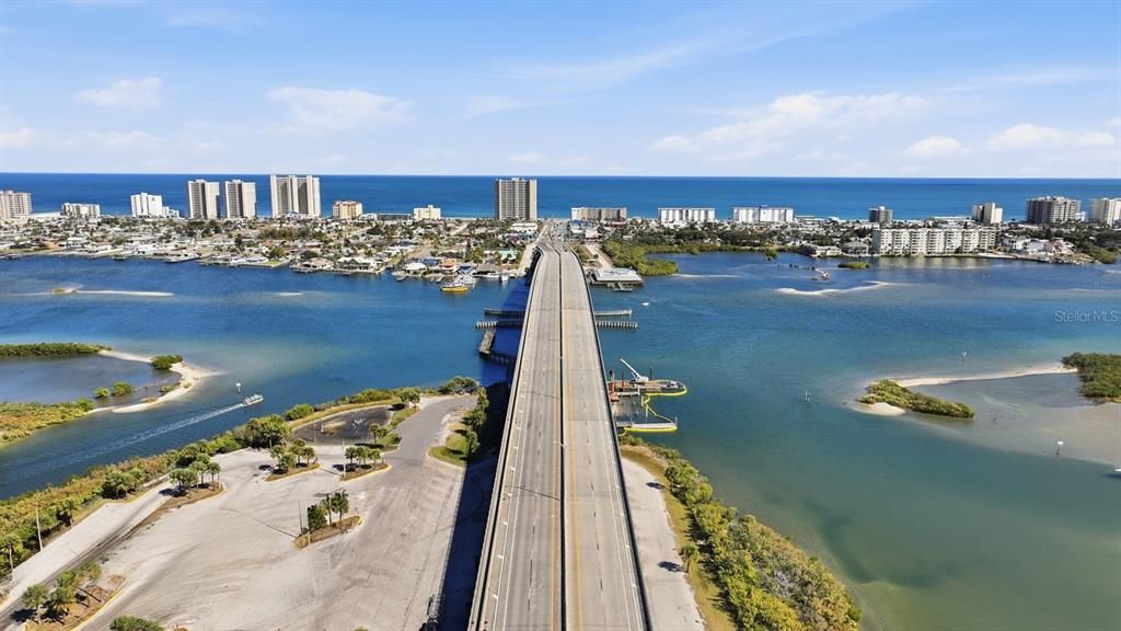 En Venta: $350,000 (0.23 acres)
