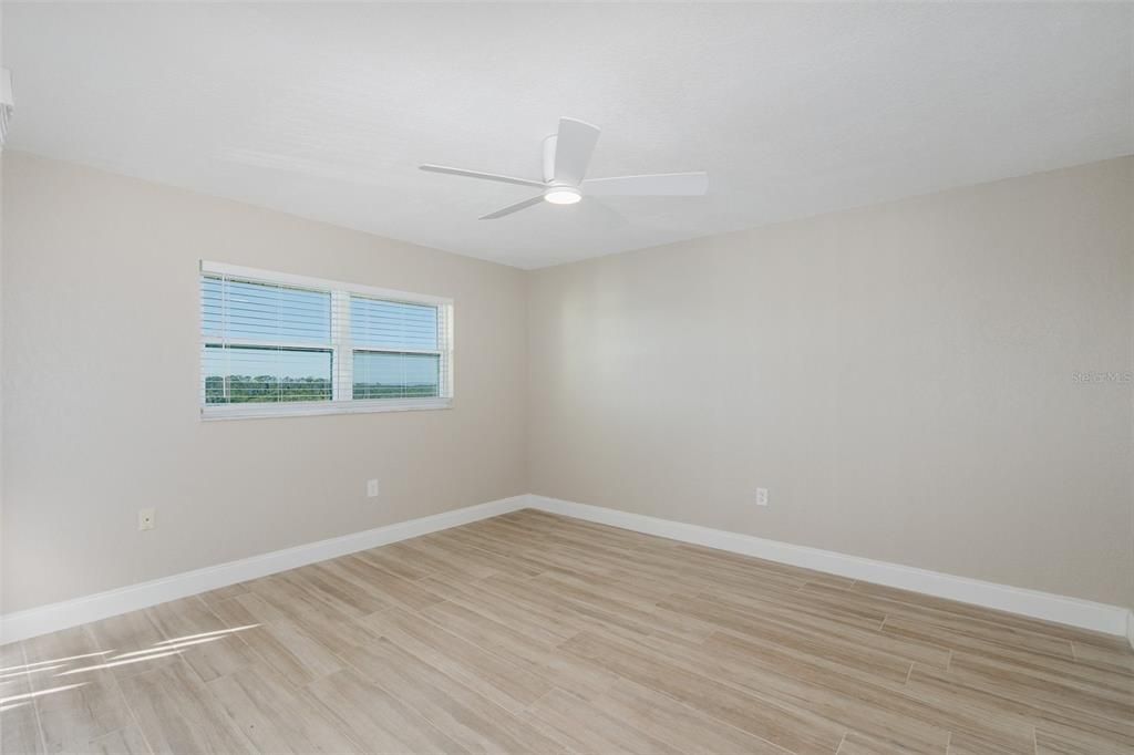For Sale: $339,000 (2 beds, 2 baths, 1025 Square Feet)