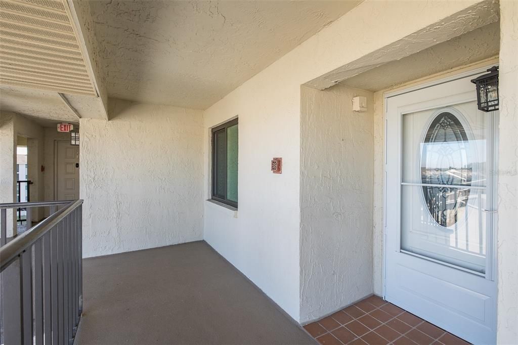 For Sale: $339,000 (2 beds, 2 baths, 1025 Square Feet)