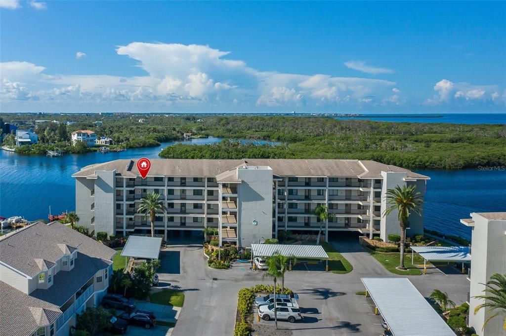 For Sale: $339,000 (2 beds, 2 baths, 1025 Square Feet)