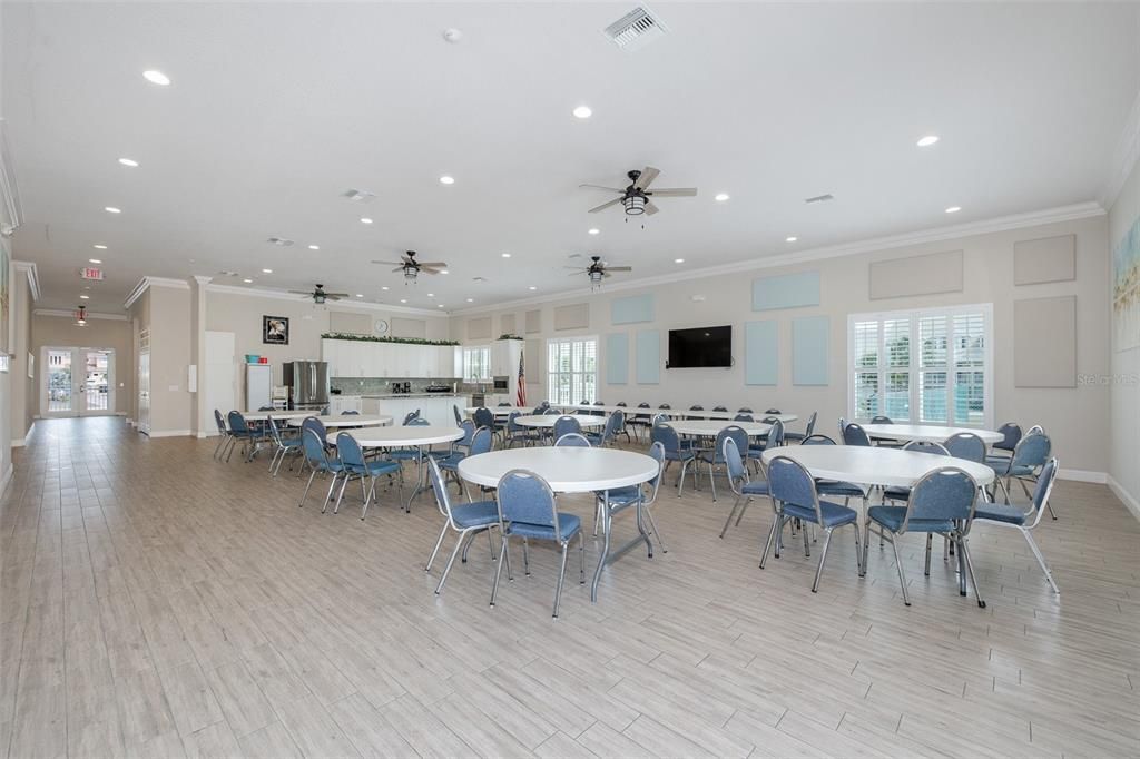 For Sale: $339,000 (2 beds, 2 baths, 1025 Square Feet)