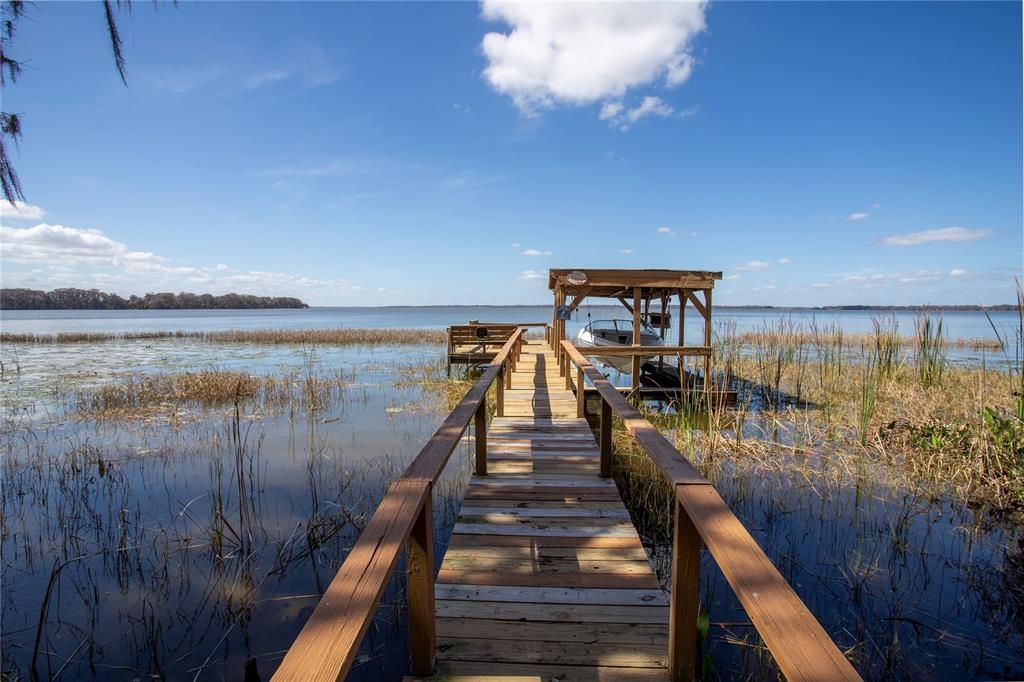 En Venta: $979,000 (2.79 acres)
