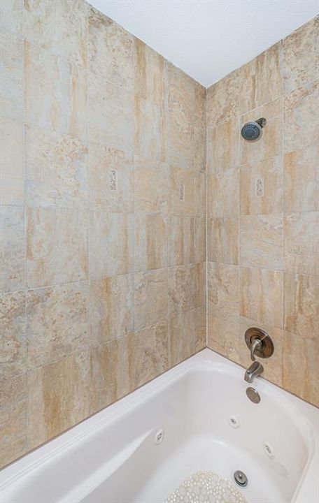 For Sale: $850,000 (2 beds, 3 baths, 1450 Square Feet)