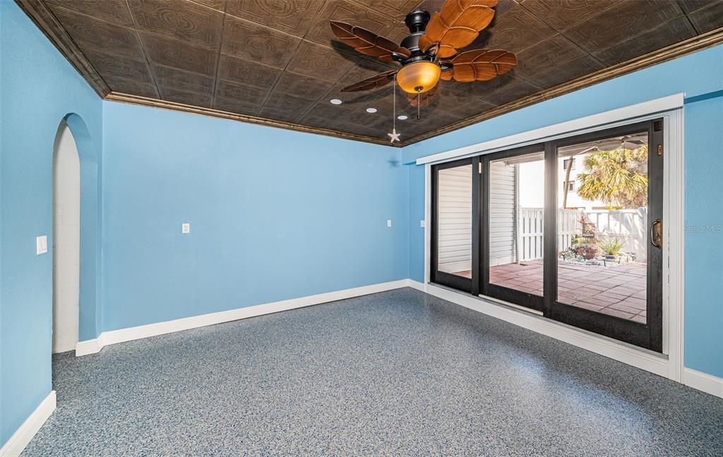 For Sale: $850,000 (2 beds, 3 baths, 1450 Square Feet)
