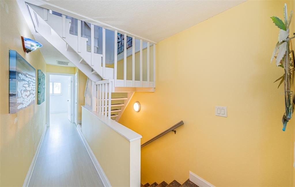 For Sale: $850,000 (2 beds, 3 baths, 1450 Square Feet)