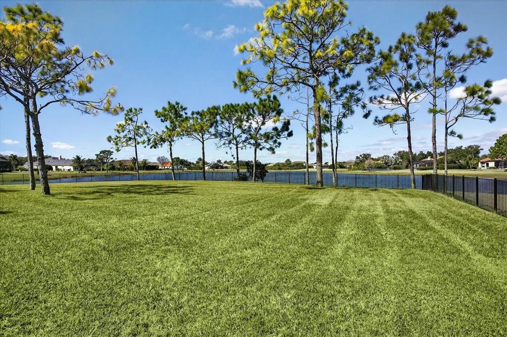 For Sale: $1,999,000 (4 beds, 3 baths, 3678 Square Feet)