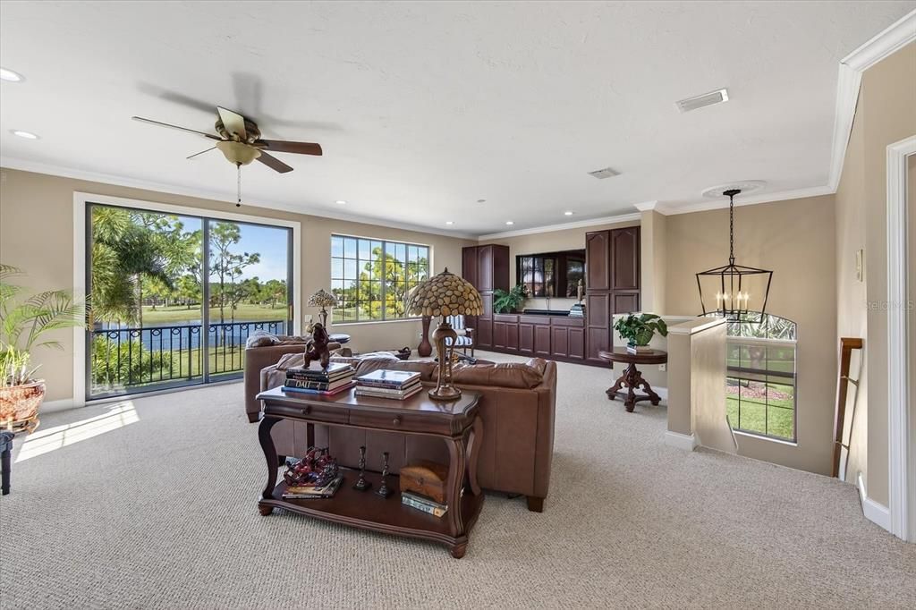 For Sale: $1,999,000 (4 beds, 3 baths, 3678 Square Feet)