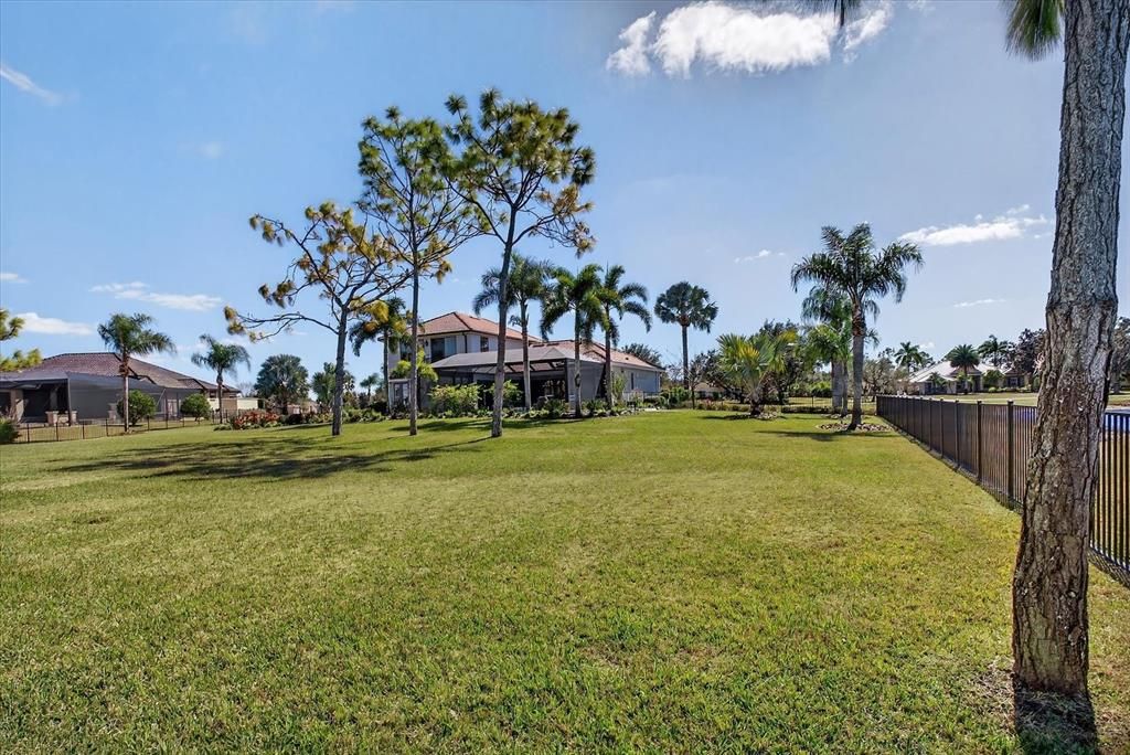 For Sale: $1,999,000 (4 beds, 3 baths, 3678 Square Feet)
