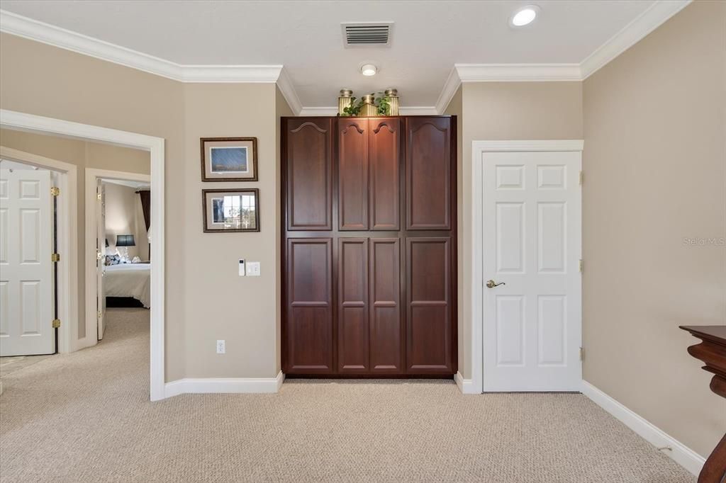 For Sale: $1,999,000 (4 beds, 3 baths, 3678 Square Feet)
