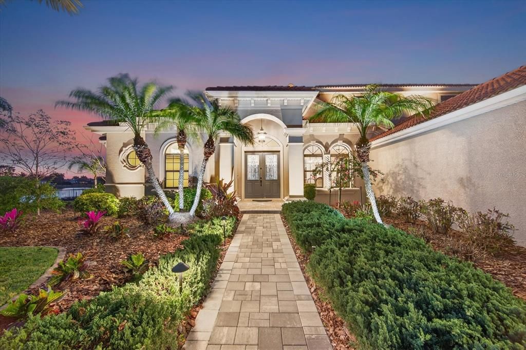 For Sale: $1,999,000 (4 beds, 3 baths, 3678 Square Feet)