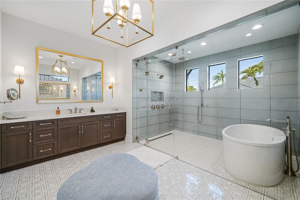 Active With Contract: $4,395,000 (3 beds, 3 baths, 3748 Square Feet)