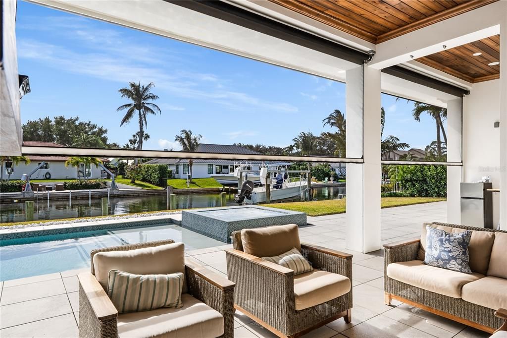 Active With Contract: $4,395,000 (3 beds, 3 baths, 3748 Square Feet)