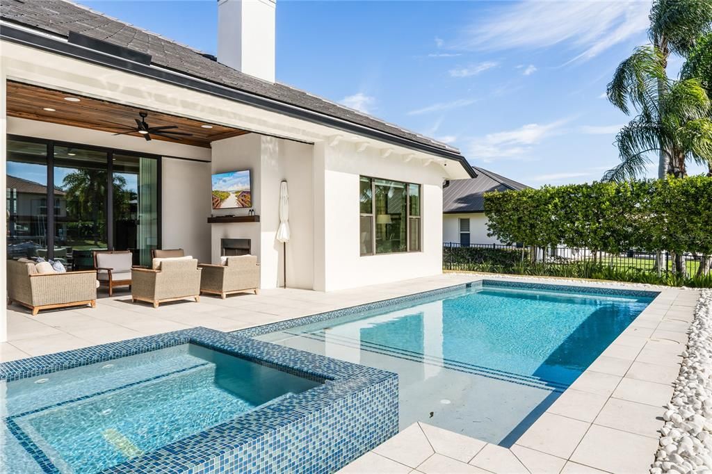 Active With Contract: $4,395,000 (3 beds, 3 baths, 3748 Square Feet)