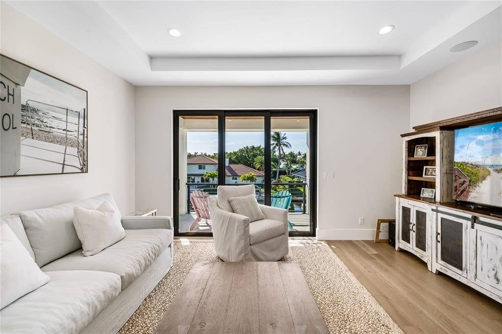 Active With Contract: $4,395,000 (3 beds, 3 baths, 3748 Square Feet)