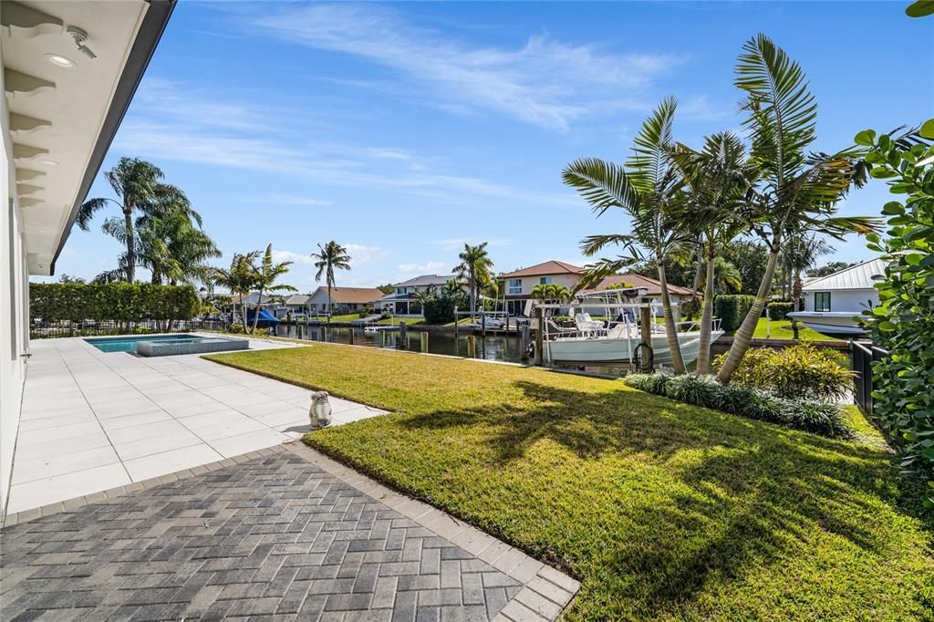 Active With Contract: $4,395,000 (3 beds, 3 baths, 3748 Square Feet)