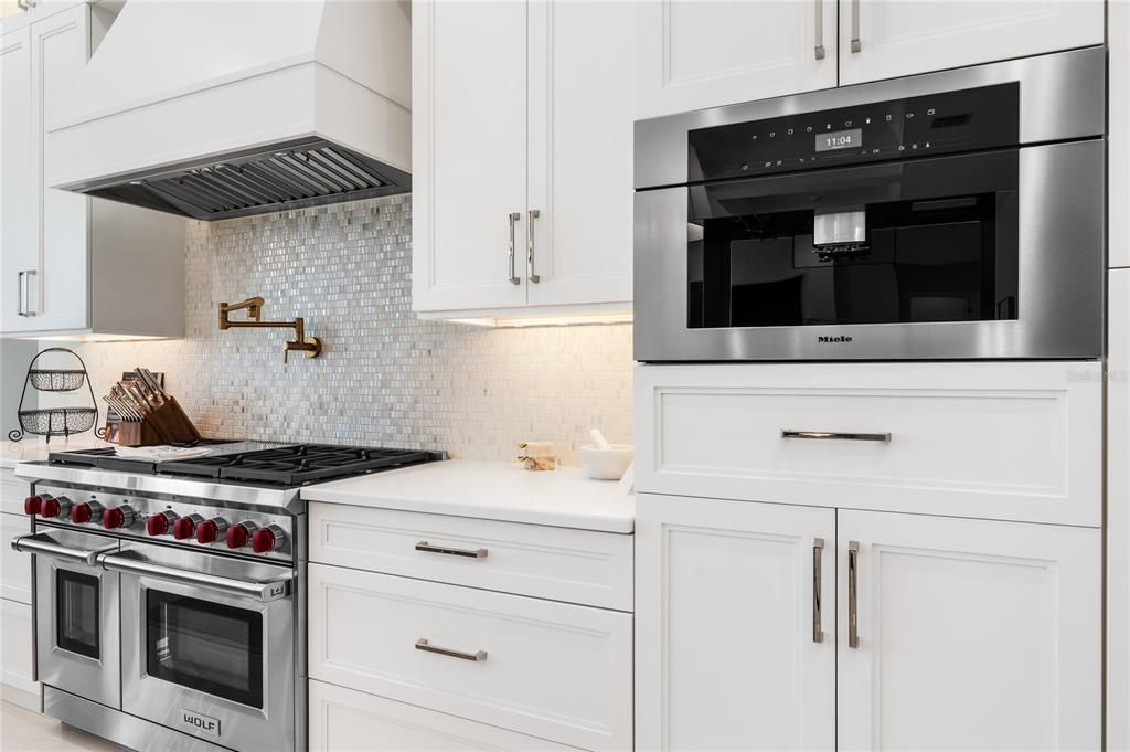 Active With Contract: $4,395,000 (3 beds, 3 baths, 3748 Square Feet)