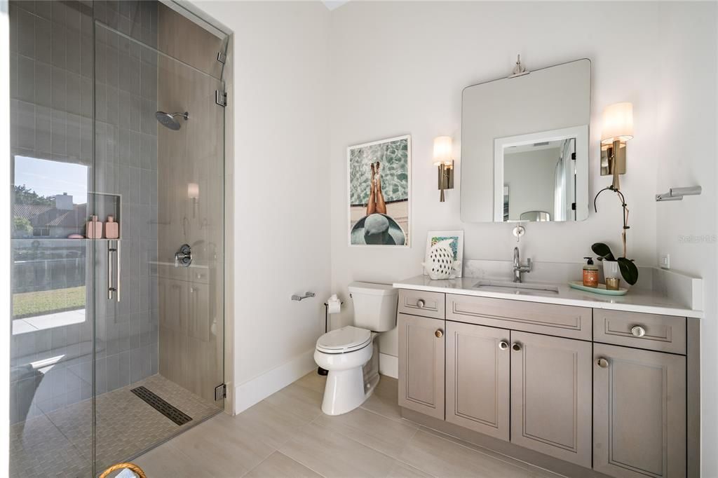 Active With Contract: $4,395,000 (3 beds, 3 baths, 3748 Square Feet)