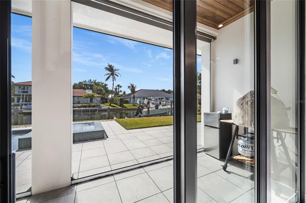 Active With Contract: $4,395,000 (3 beds, 3 baths, 3748 Square Feet)