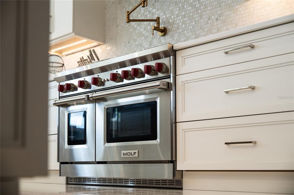 Active With Contract: $4,395,000 (3 beds, 3 baths, 3748 Square Feet)