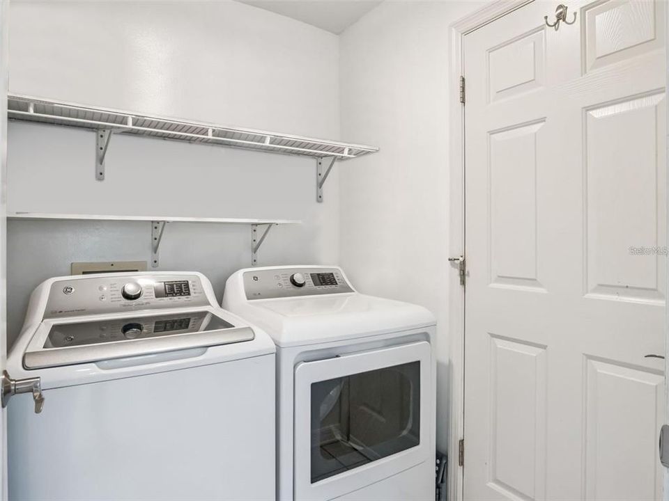 Activo con contrato: $315,000 (3 camas, 2 baños, 1586 Pies cuadrados)