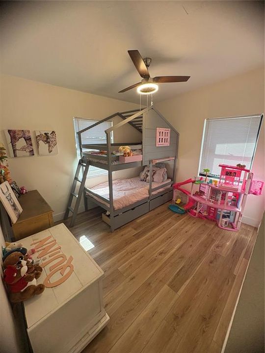 En Venta: $344,900 (3 camas, 1 baños, 1115 Pies cuadrados)