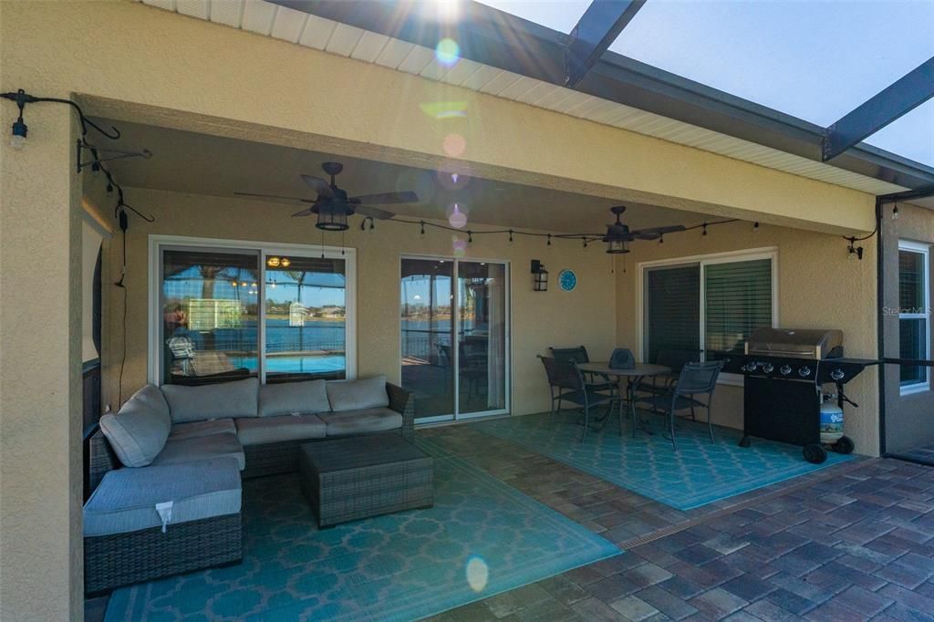 For Sale: $615,000 (4 beds, 2 baths, 2603 Square Feet)