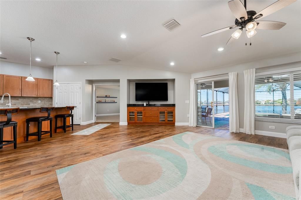 For Sale: $615,000 (4 beds, 2 baths, 2603 Square Feet)