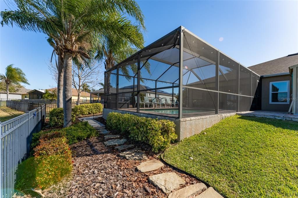 For Sale: $615,000 (4 beds, 2 baths, 2603 Square Feet)
