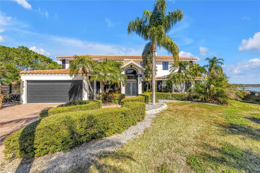For Sale: $2,950,000 (4 beds, 4 baths, 3614 Square Feet)