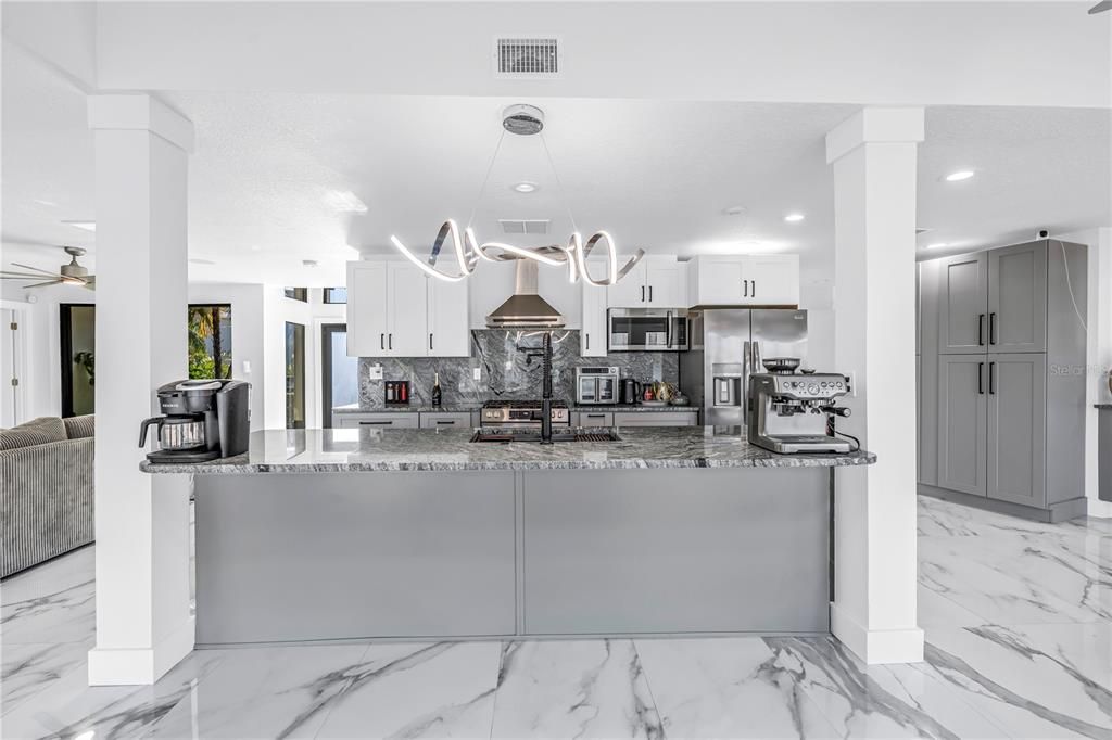 For Sale: $2,950,000 (4 beds, 4 baths, 3614 Square Feet)