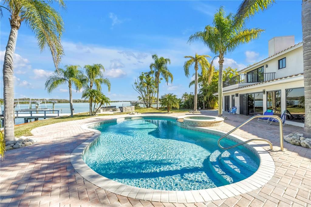 For Sale: $2,950,000 (4 beds, 4 baths, 3614 Square Feet)