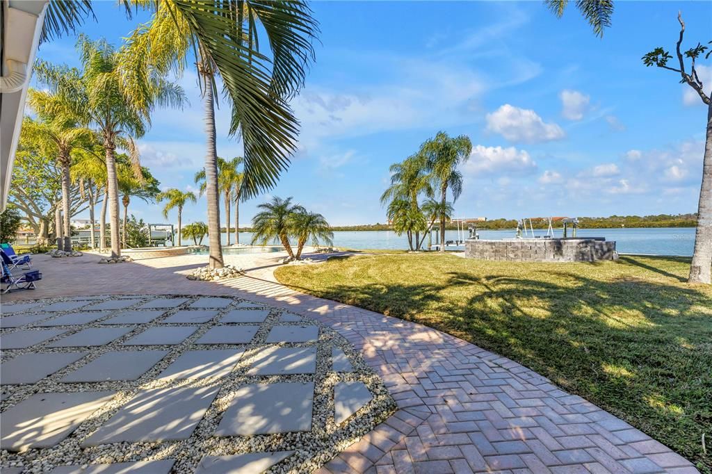 For Sale: $2,950,000 (4 beds, 4 baths, 3614 Square Feet)