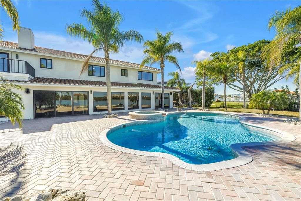 For Sale: $2,950,000 (4 beds, 4 baths, 3614 Square Feet)