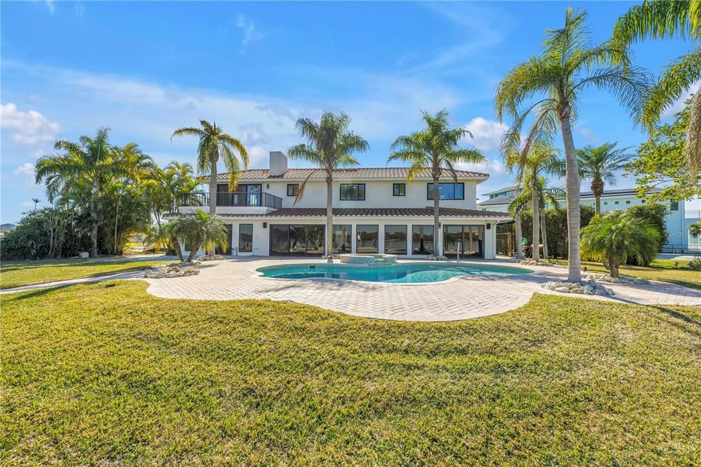 For Sale: $2,950,000 (4 beds, 4 baths, 3614 Square Feet)