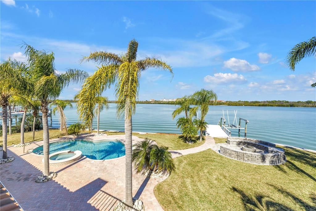 For Sale: $2,950,000 (4 beds, 4 baths, 3614 Square Feet)