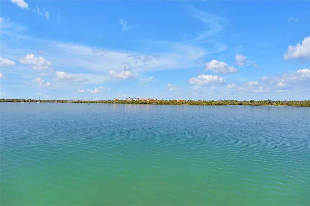 For Sale: $2,950,000 (4 beds, 4 baths, 3614 Square Feet)
