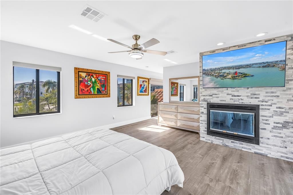 For Sale: $2,950,000 (4 beds, 4 baths, 3614 Square Feet)