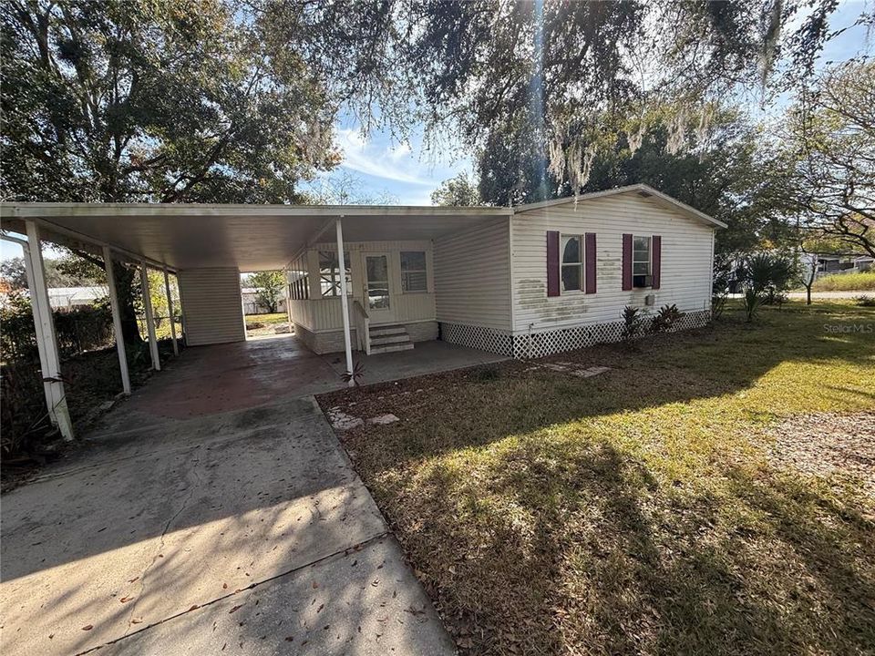 Active With Contract: $175,000 (3 beds, 2 baths, 1728 Square Feet)