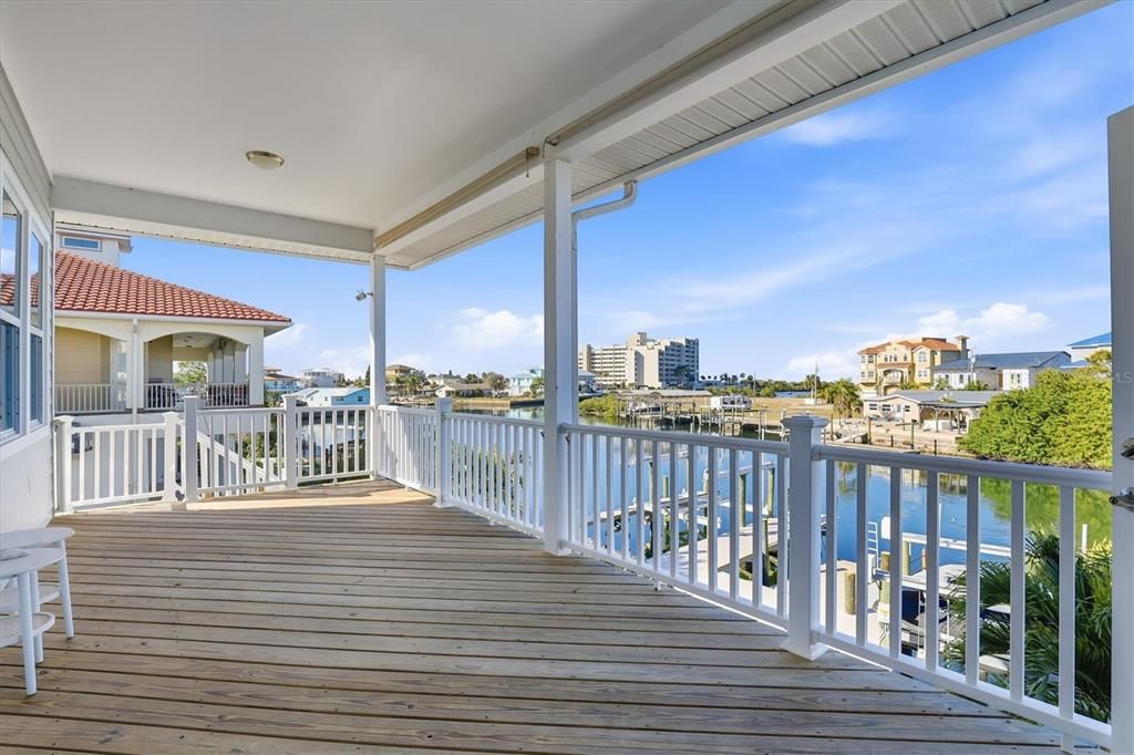 En Venta: $1,275,000 (3 camas, 2 baños, 1973 Pies cuadrados)