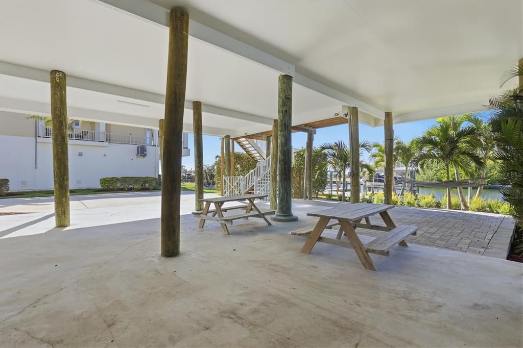En Venta: $1,275,000 (3 camas, 2 baños, 1973 Pies cuadrados)