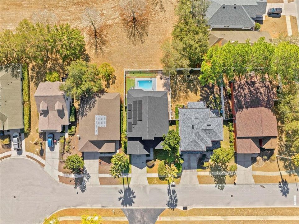 Activo con contrato: $329,000 (4 camas, 3 baños, 2349 Pies cuadrados)